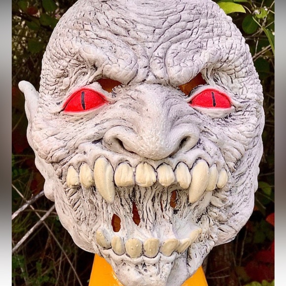 Vintage 1996 Red Eyed Nosferatu Vampire Zombie Demon Rubber Adult Size Mask - Picture 4 of 10
